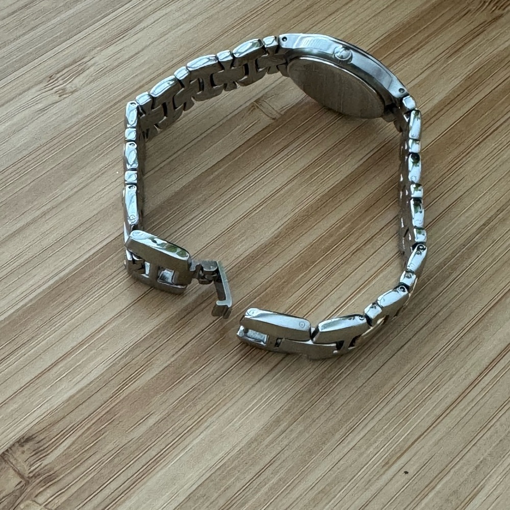Guess Watch - Picture 3 of 3